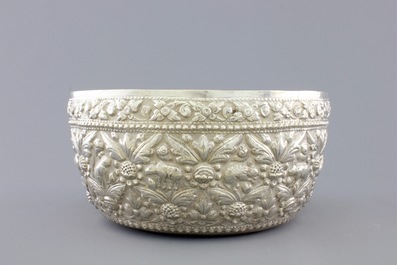 An Indonesian yogya silver bowl, 19th C.