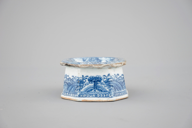 Four Chinese doucai, kraak, Yongzheng and Imari plates and a blue &amp; white salt, 18th C.