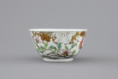 A Chinese famille rose, grisaille and gilt porcelain cup and saucer with a cockerel, 18th C