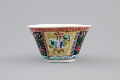 A fine Chinese famille rose export porcelain cup and saucer, Yongzheng-Qianlong, 18th C.