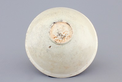 A Chinese Qingbai bowl with fish and a green box and cover, Song, 10-13th C.