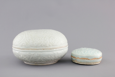 Two round Qingbai boxes with covers, Song and Yuan Dynasty