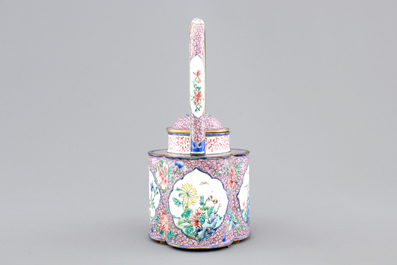 A fine Chinese Canton enamel teapot, Qianlong, 18th C.