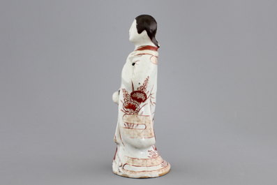 A Japanese porcelain figure of a male official, 17/18th C.