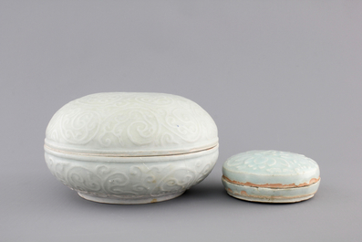 Two round Qingbai boxes with covers, Song and Yuan Dynasty