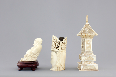 Two Chinese carved ivory figures, a hairpin and a brooch and a Japanese ivory pagoda, 19th C.