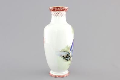 A republic Chinese porcelain famille rose vase, early 20th C.