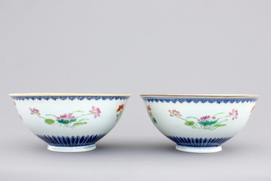 A fine pair of Chinese famille rose floral bowls, Qianlong seal mark and prob. of the period, 18th C.