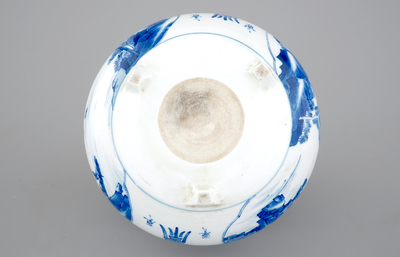 A blue and white Chinese porcelain censer, Kangxi, ca. 1700