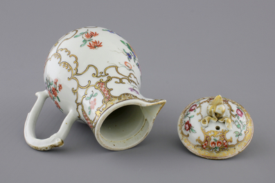 A Chinese export porcelain jug and cover with matching saucer, 18th C.