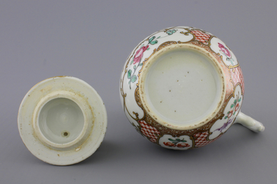 A Chinese export porcelain jug and cover with matching saucer, 18th C.