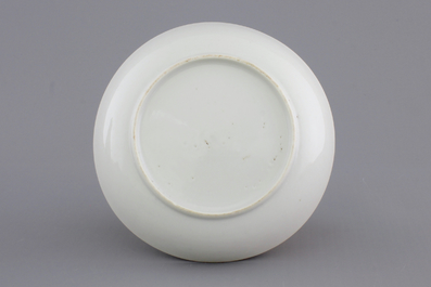 A Chinese export porcelain jug and cover with matching saucer, 18th C.
