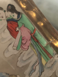 A Chinese inside-painted glass snuff bottle, 20th C.