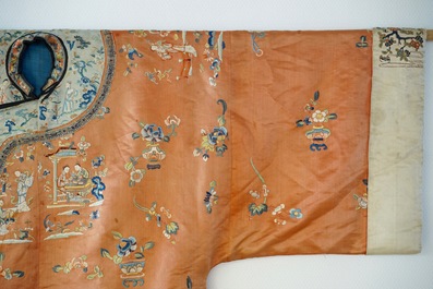 A Chinese silk embroidered child's robe, 19th C.