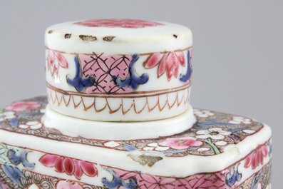 A Chinese famille rose export porcelain tea caddy, Qianlong, 18th C.