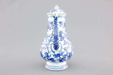A Chinese blue and white porcelain jug and cover, Kangxi, ca. 1700