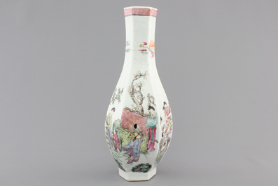 A Chinese hexagonal famille rose vase, 18/19th C.