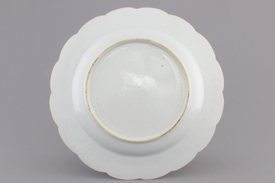 A lobed Chinese famille rose export porcelain plate, Qianlong, 18th C.
