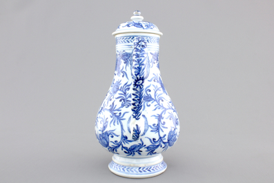 A Chinese blue and white porcelain jug and cover, Kangxi, ca. 1700