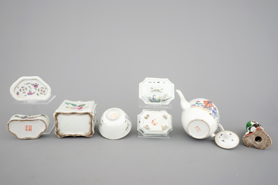 A mixed lot of Chinese porcelain, 19/20th C.: a fine teapot, a Tongzhi bowl, a tea caddy, a figure and two boxes