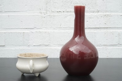 A Chinese sang de boeuf vase, 18/19th C. and a blanc de Chine censer, 18th C.