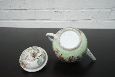 Zeer fijne theepot met deksel in Chinees exportporselein, Qianlong, 18e eeuw