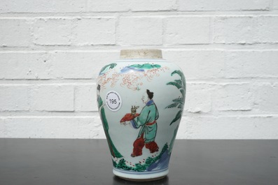 A Chinese wucai porcelain vase, Transitional period, 17th C.