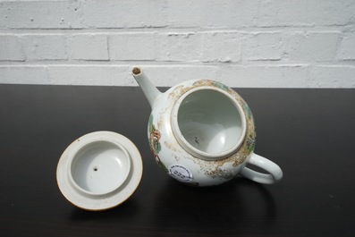 Zeer fijne theepot met deksel in Chinees exportporselein, Qianlong, 18e eeuw