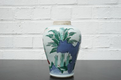 A Chinese wucai porcelain vase, Transitional period, 17th C.