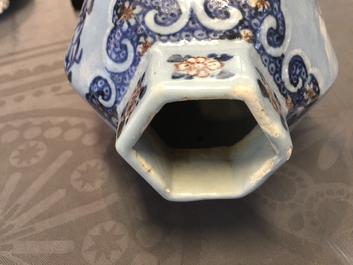 A Chinese porcelain five-piece lavender garniture , Qianlong, 18th C