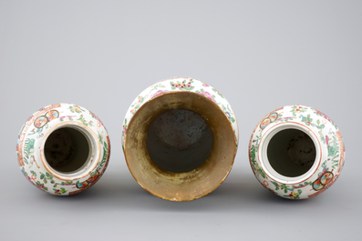 A large group of Canton rose medallion, 3 vases and 3 bowls, 19th C.