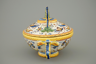 An Italian maiolica polychrome bowl and cover, Deruta, 17th C.