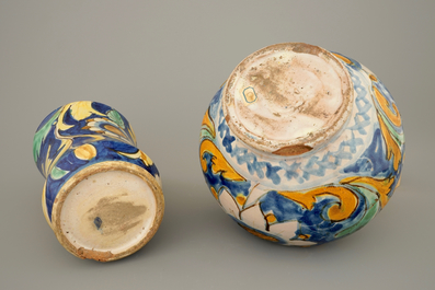 An Italian maiolica ointment jar and an albarello, Caltagirone, 17th C.