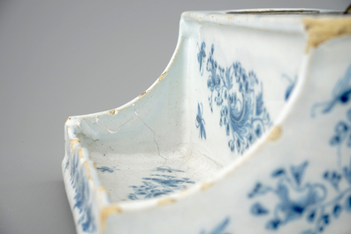 A blue and white Brussels faience ink stand, 18th C.