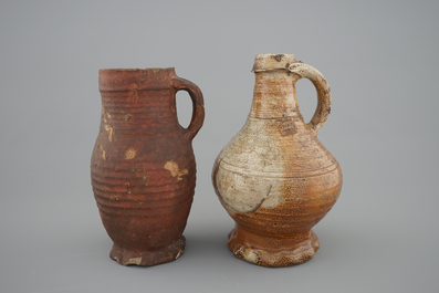 Two early saltglazed stoneware jugs, Raeren, 15/16th C.