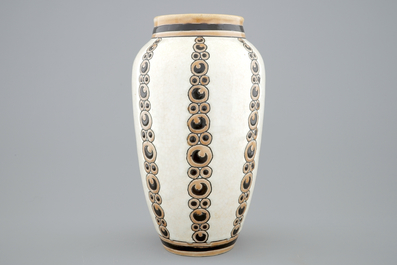 A Charles Catteau crackle glazed vase with ornamental decoration for Boch K&eacute;ramis, 1st half 20th C.