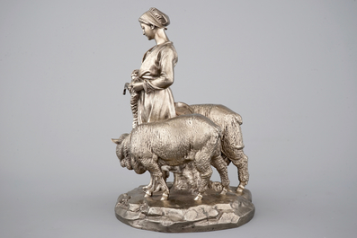 Groupe en bronze argent&eacute; de Christofle et Cie.  d'une fille avec un mouton et un b&eacute;lier, 19&egrave;me