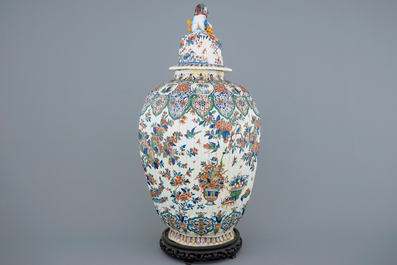 A Dutch Delft vase and cover in cashmere palette, ca. 1700