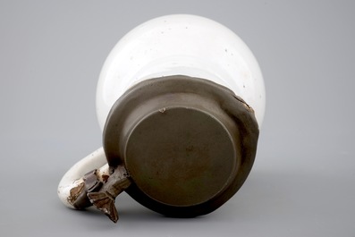 A white monochrome Dutch Delft pewter-mounted jug, 17/18th C.