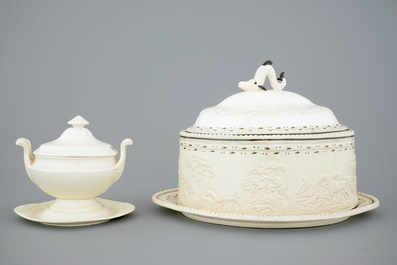 Twee witte creamware terrines, Engeland voor de Nederlandse markt, ca. 1800