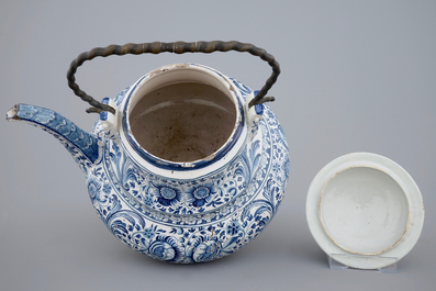 A large blue and white teapot kettle with iron handle, Bolsward, Friesland, 18th C.