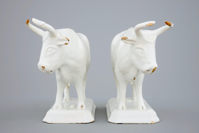 A large pair of monochrome Dutch Delft cows, 18th C.