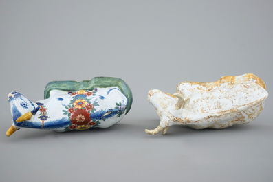 Twee koetjes in Delfts aardewerk, 18/19e eeuw