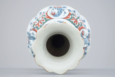 A Dutch Delft cashmere palette vase, 18th C.