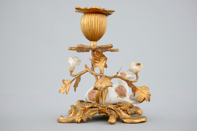 Un mouton en porcelaine de Meissen mont&eacute; d'un candelabre en bronze dor&eacute;, 19&egrave;me