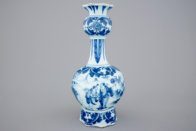 A  Dutch Delft blue and white garlic neck bottle vase, late 17th C.