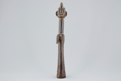 Une figure de fertilit&eacute; africaine en bois sculpt&eacute;, Mossi, Congo, 1&egrave;re moiti&eacute; du 20&egrave;me