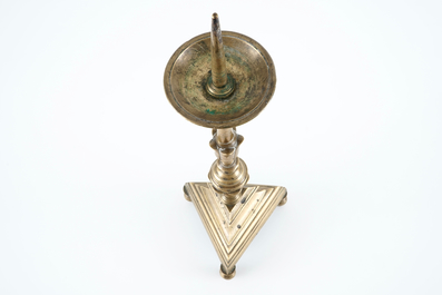 A set of 16 brass and bronze candlesticks, 17/19th C.