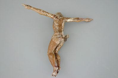Un grand Christ en bois sculpt&eacute;, France ou Allemagne, 15/16&egrave;me