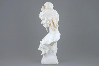 Affortunato Gory (1895-1925), buste art nouveau d'une jeune femme, biscuit, d&eacute;but du 20&egrave;me